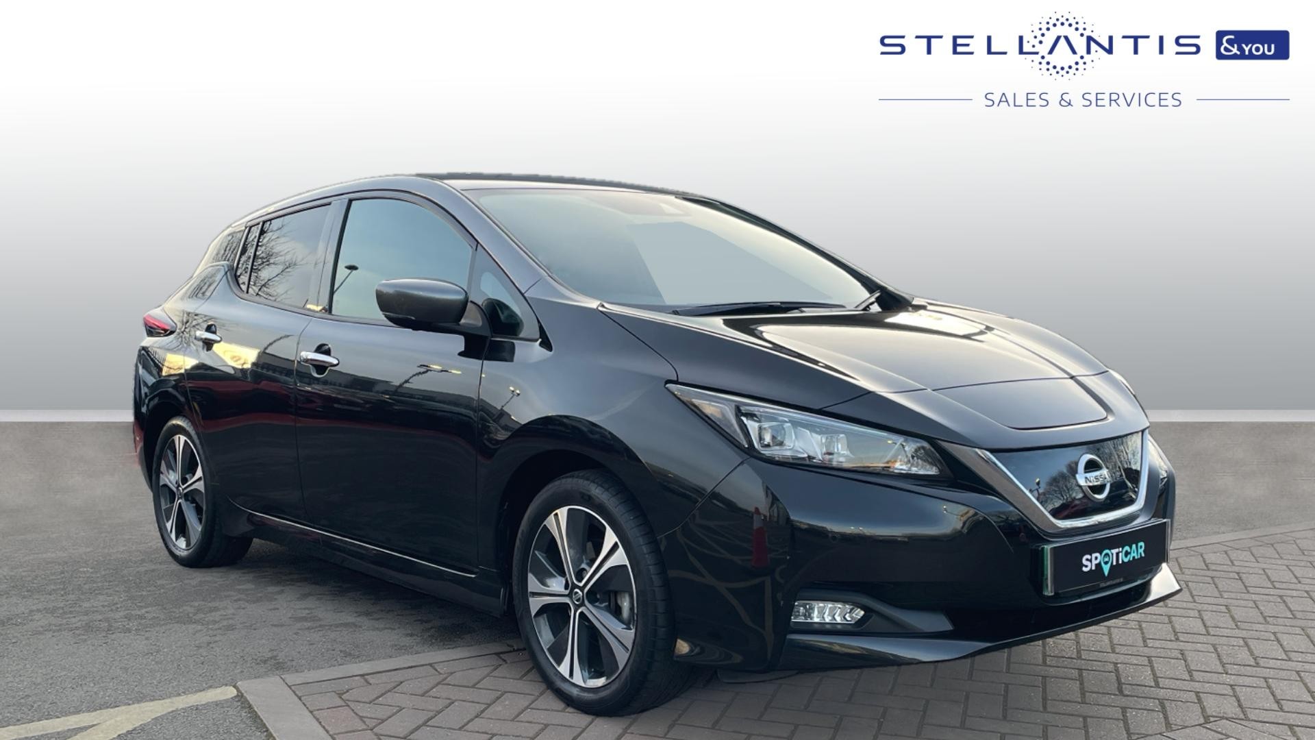 Main listing image - Nissan Leaf