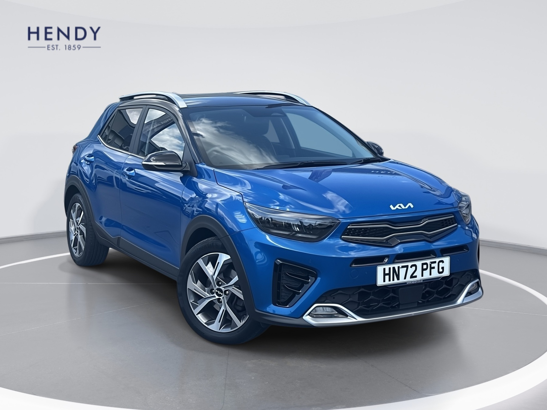Main listing image - Kia Stonic