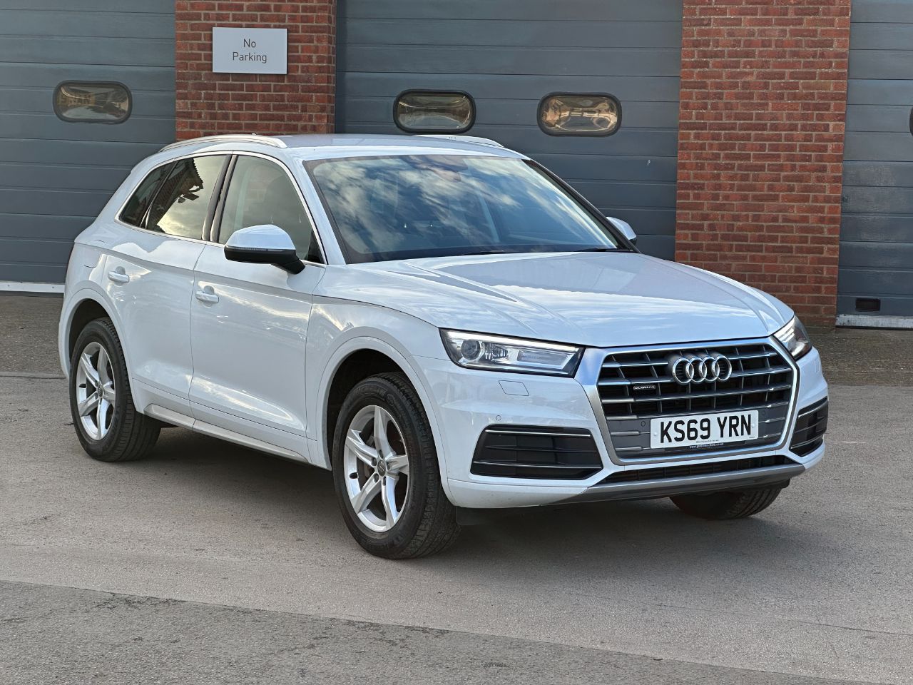 Main listing image - Audi Q5