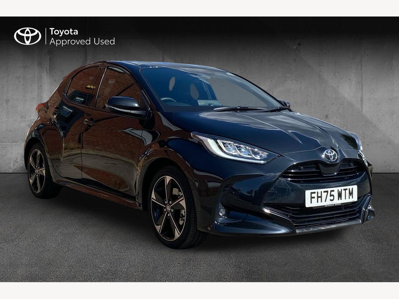 Main listing image - Toyota Yaris