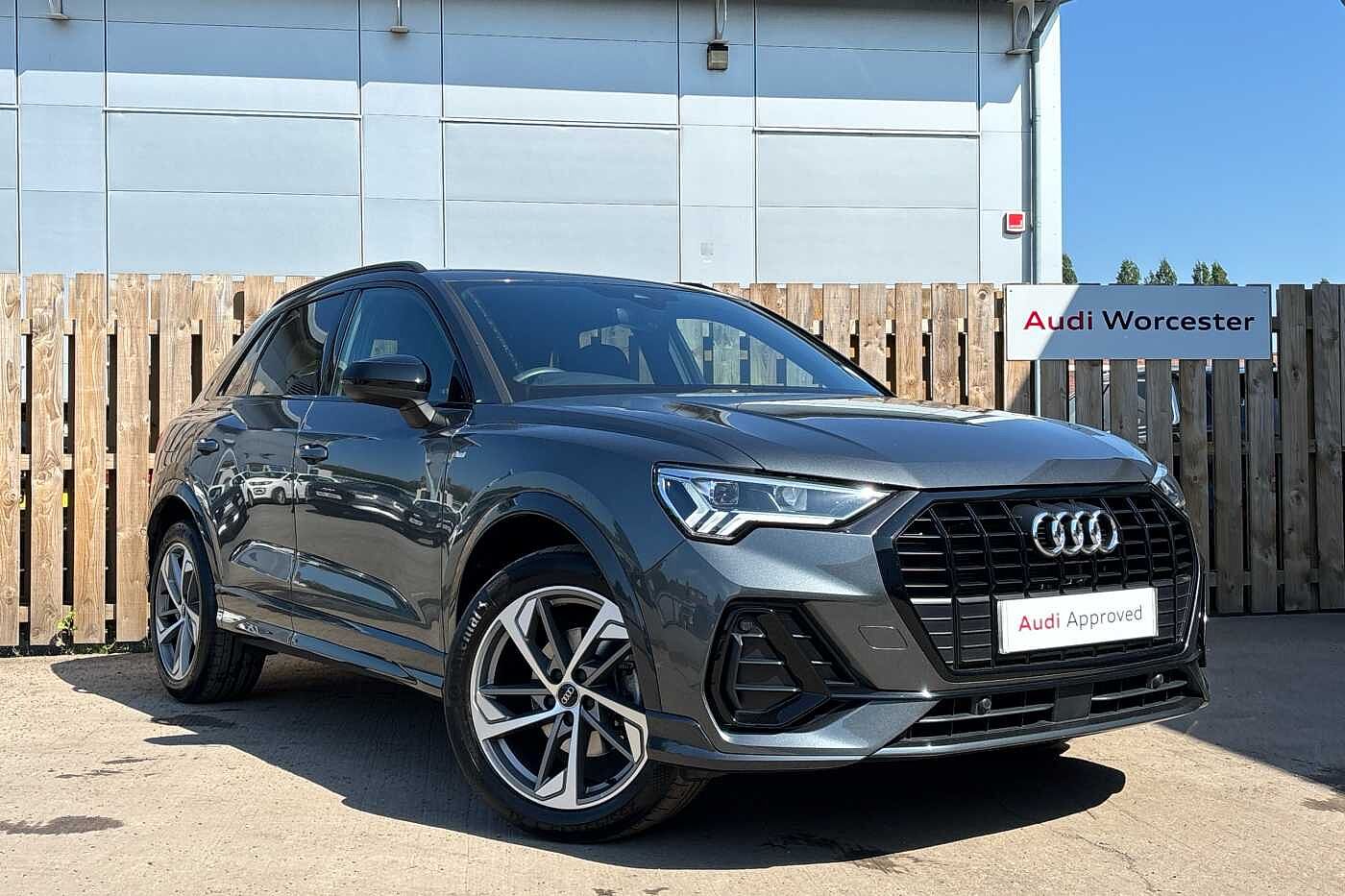 Main listing image - Audi Q3