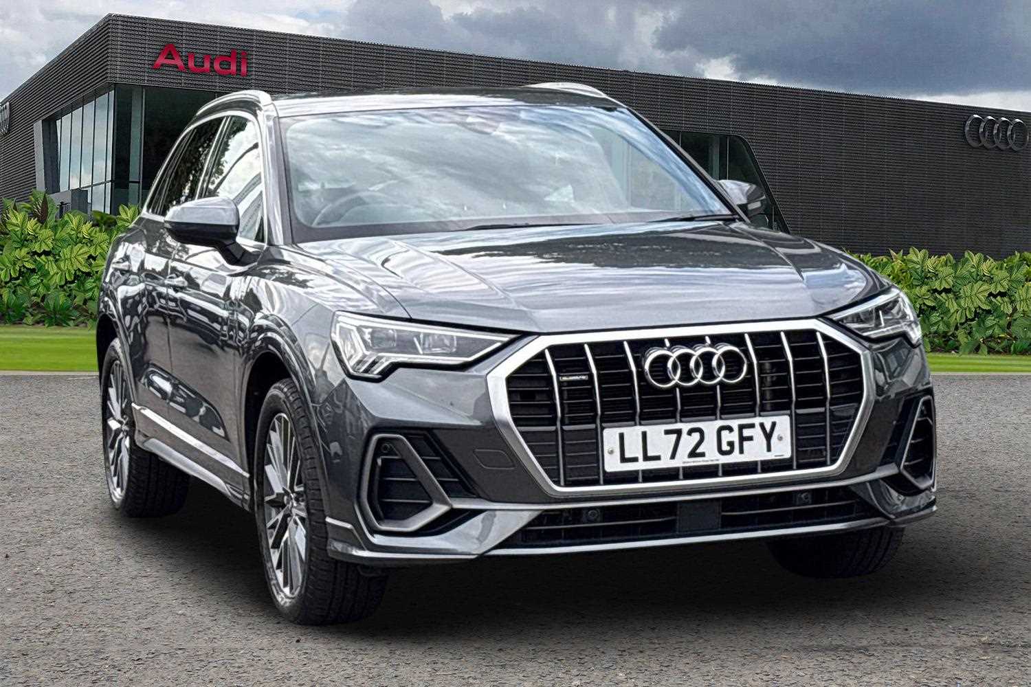 Main listing image - Audi Q3