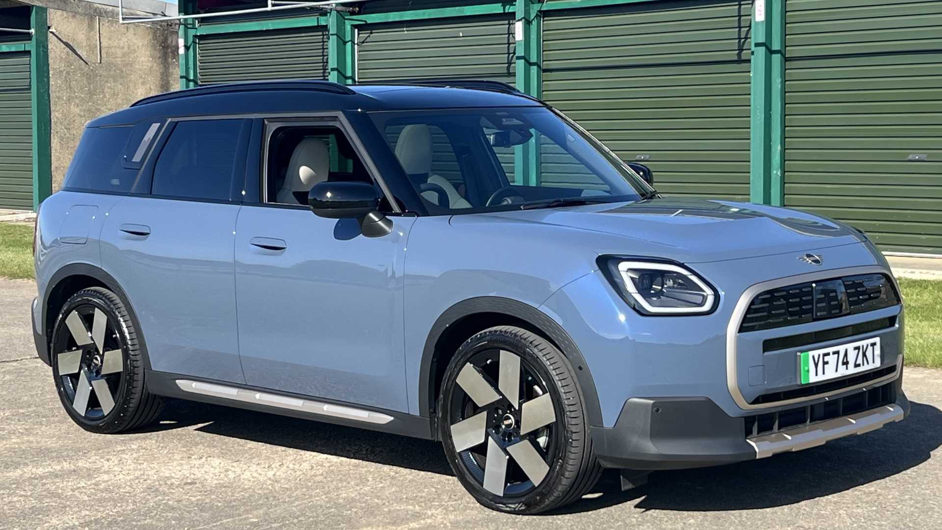 Main listing image - MINI Countryman
