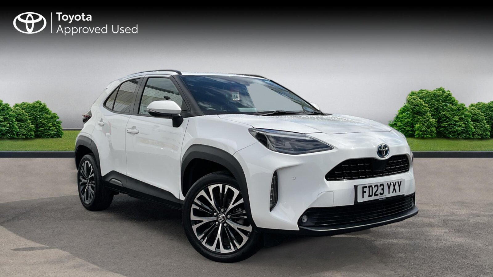 Main listing image - Toyota Yaris Cross