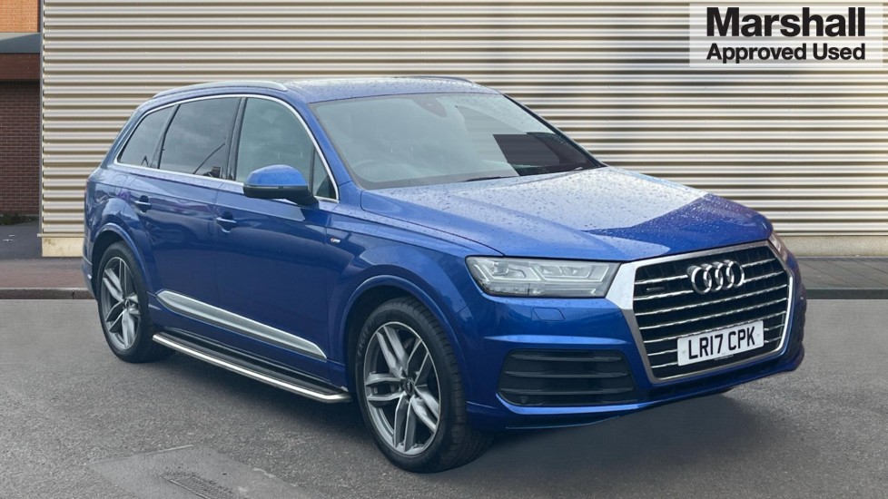 Main listing image - Audi Q7