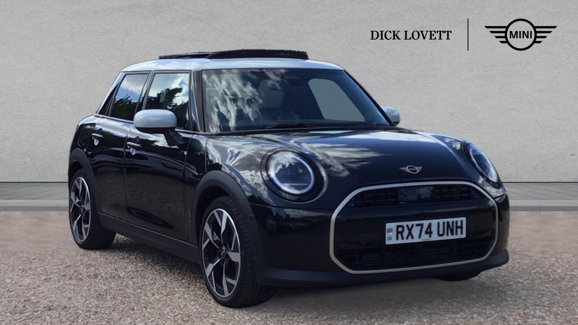 Main listing image - MINI Hatchback 5dr