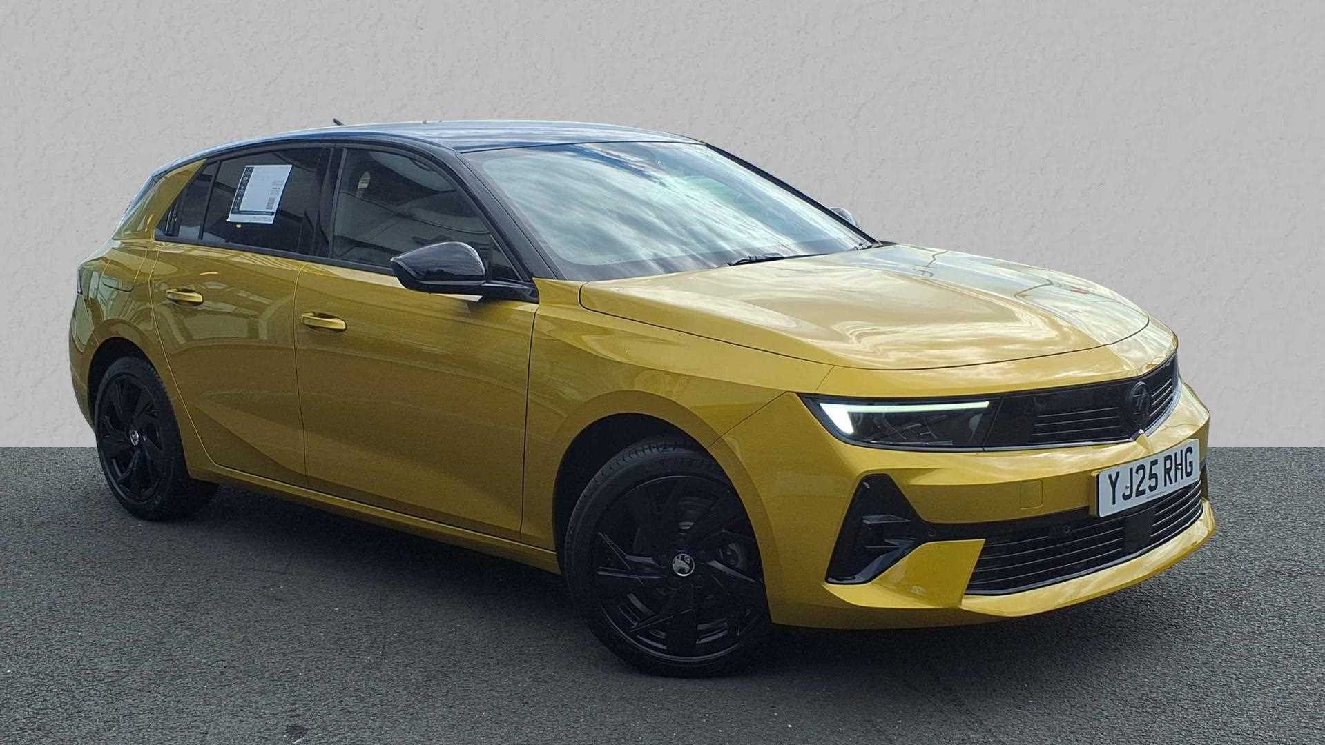 Main listing image - Vauxhall Astra