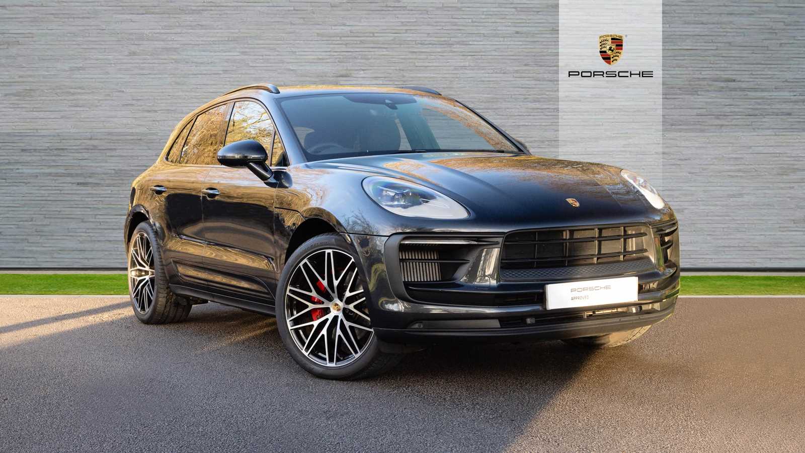 Main listing image - Porsche Macan