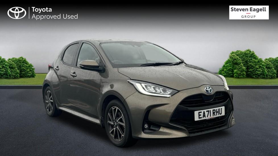 Main listing image - Toyota Yaris