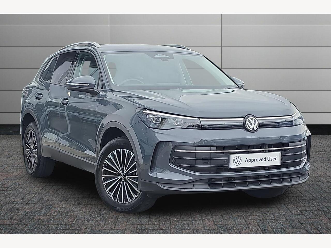Main listing image - Volkswagen Tiguan