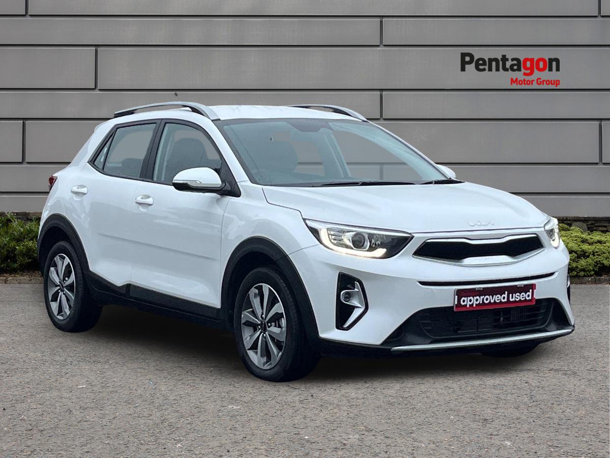 Main listing image - Kia Stonic