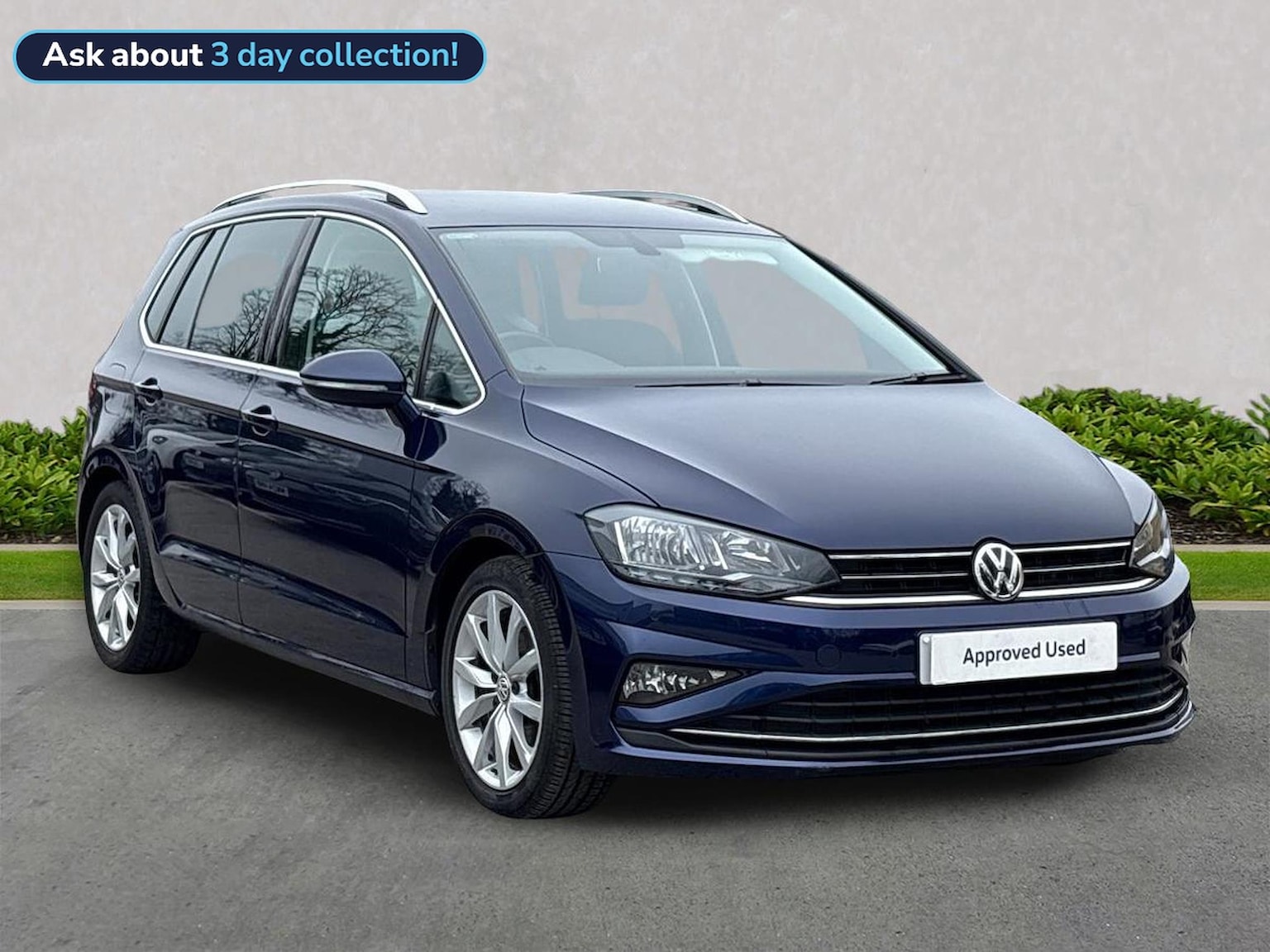 Main listing image - Volkswagen Golf SV