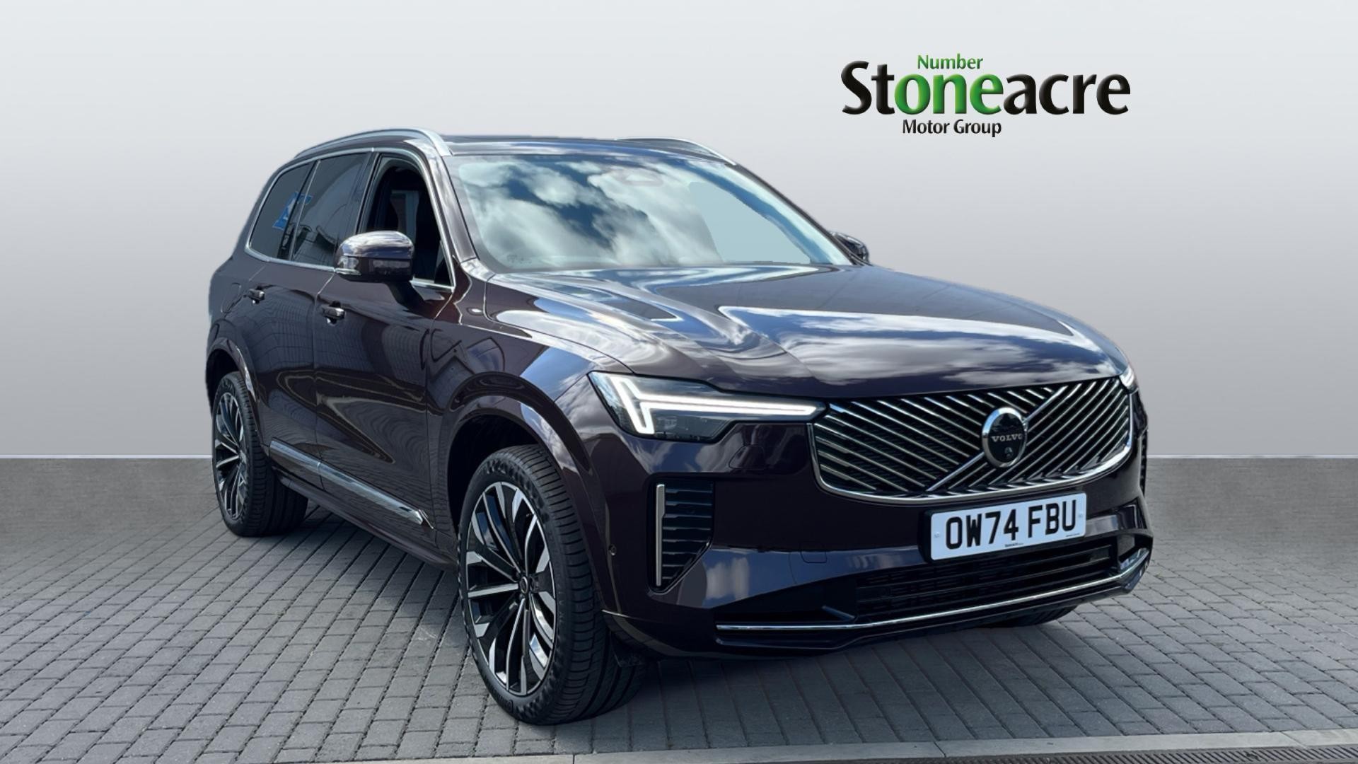 Main listing image - Volvo XC90