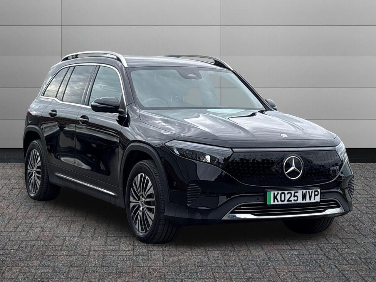 Main listing image - Mercedes-Benz EQB
