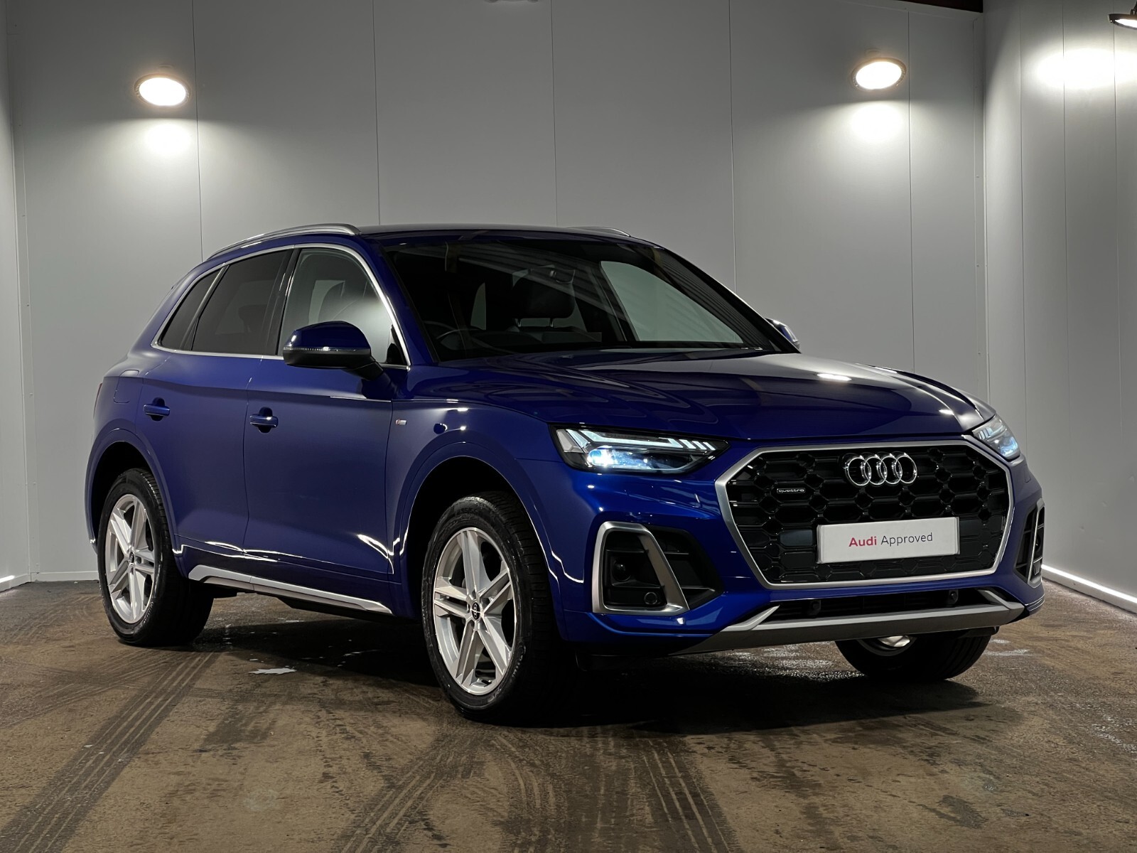 Main listing image - Audi Q5