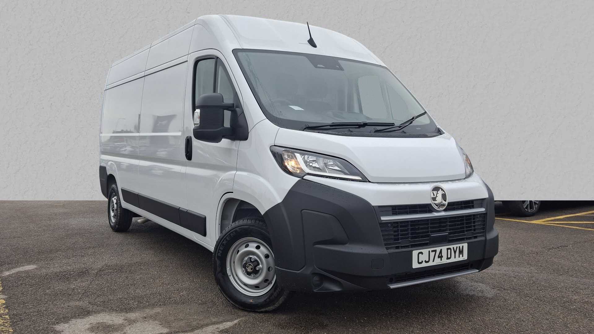 Main listing image - Vauxhall Movano