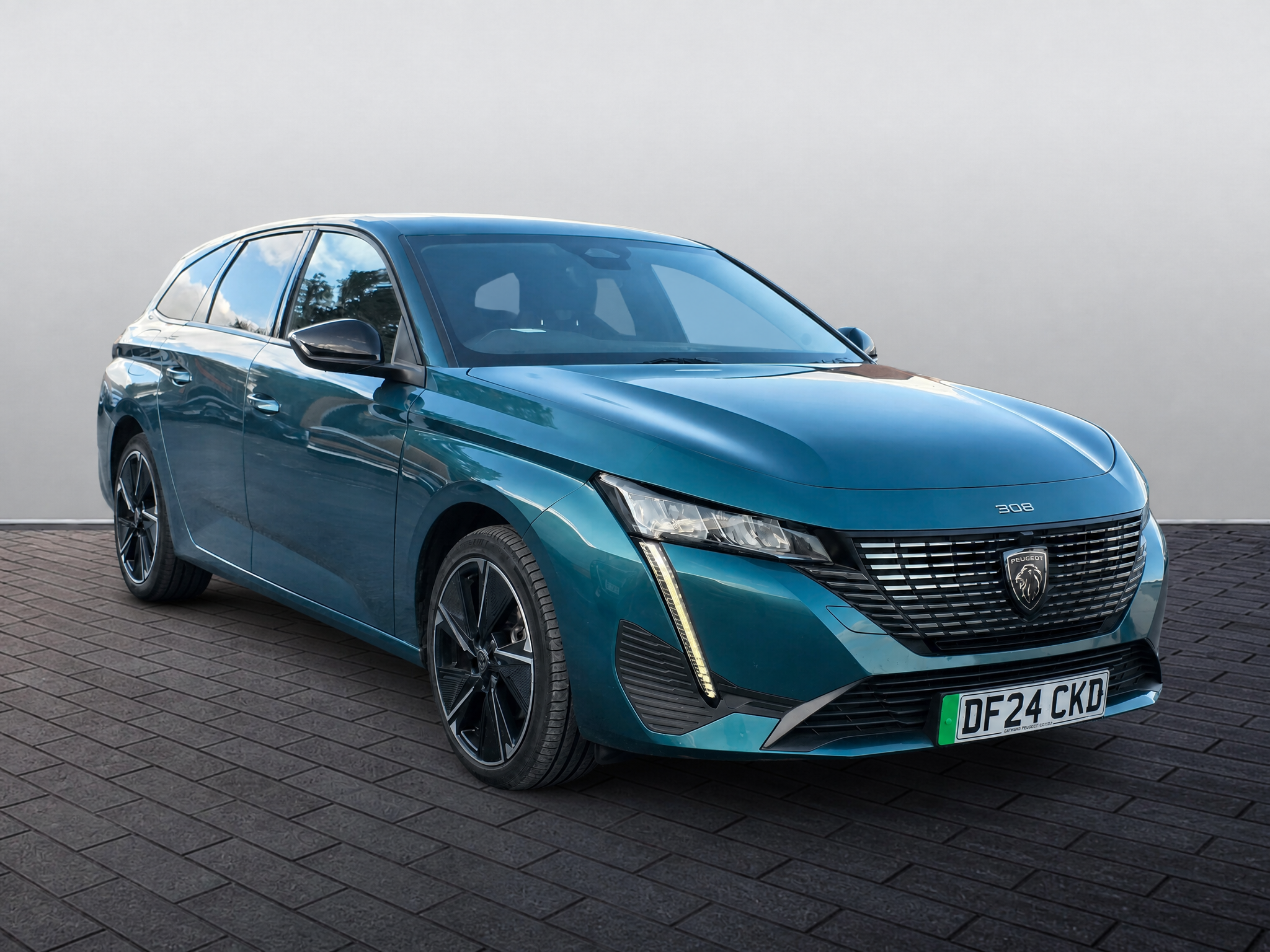 Main listing image - Peugeot 308