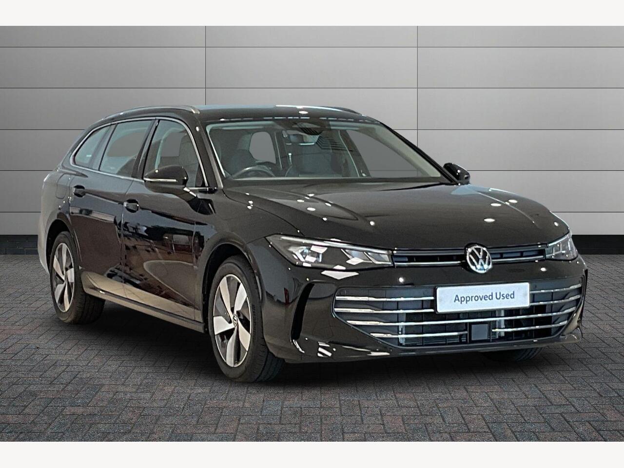 Main listing image - Volkswagen Passat Estate