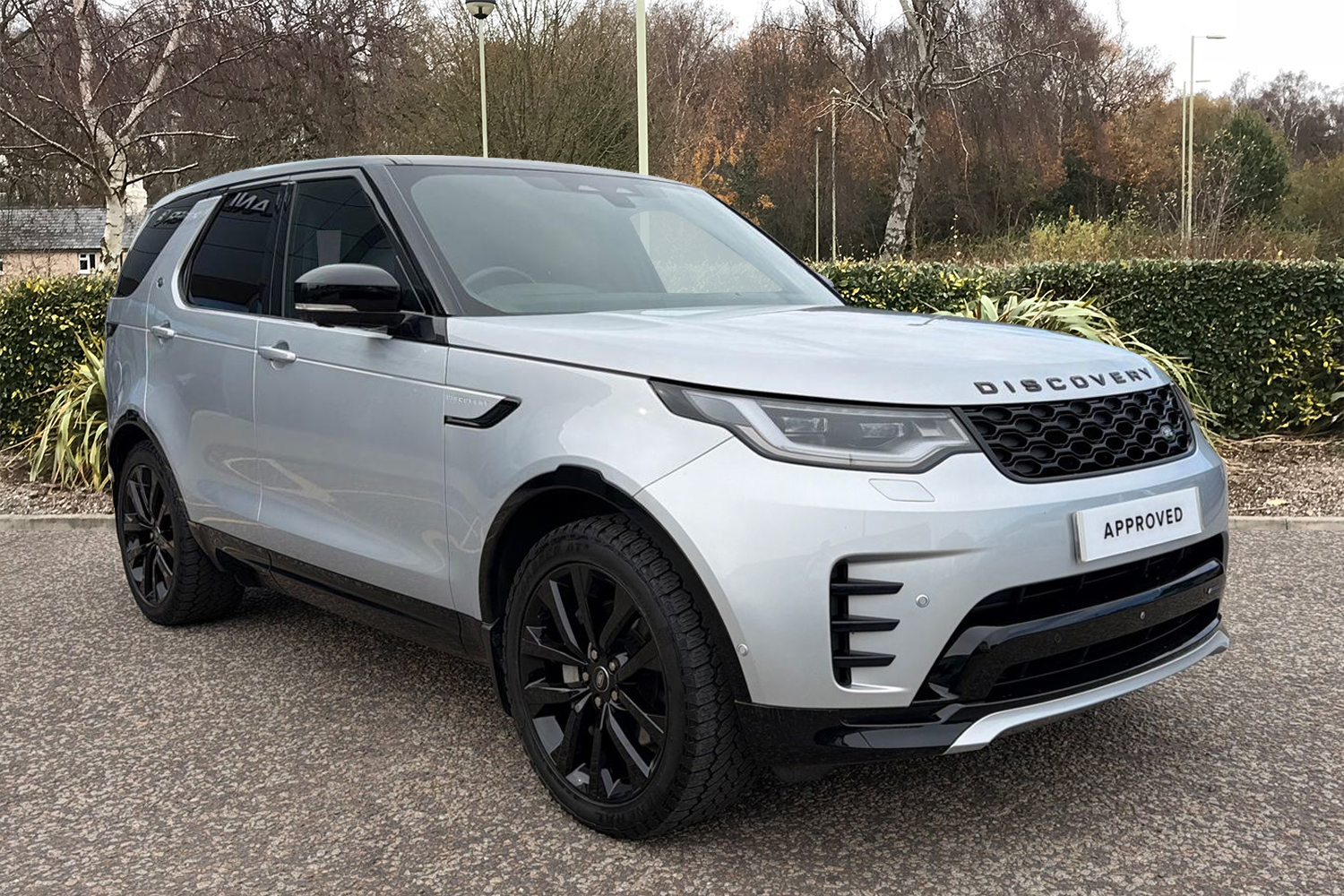 Main listing image - Land Rover Discovery