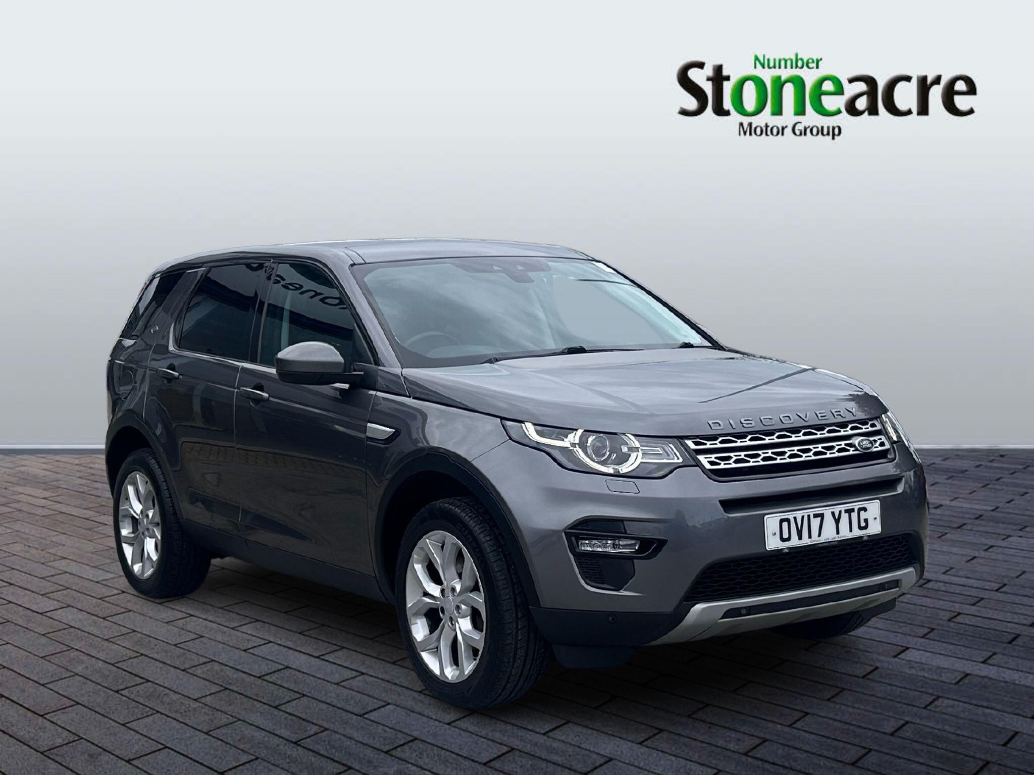 Main listing image - Land Rover Discovery Sport