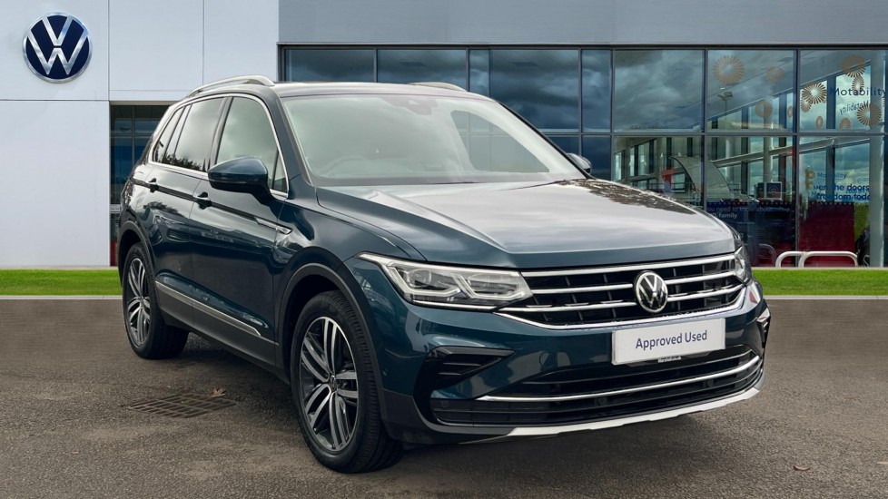 Main listing image - Volkswagen Tiguan