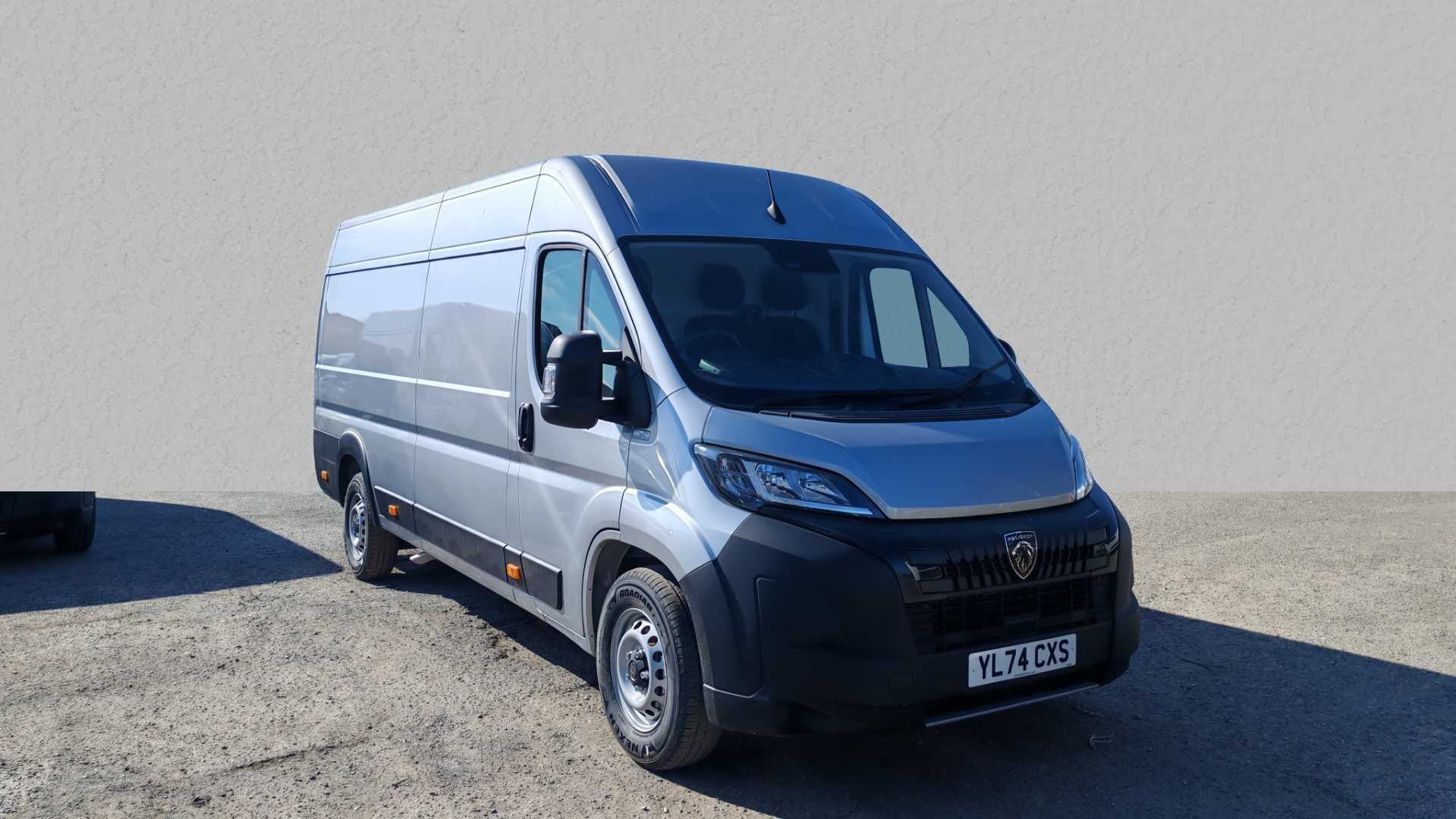 Main listing image - Peugeot Boxer
