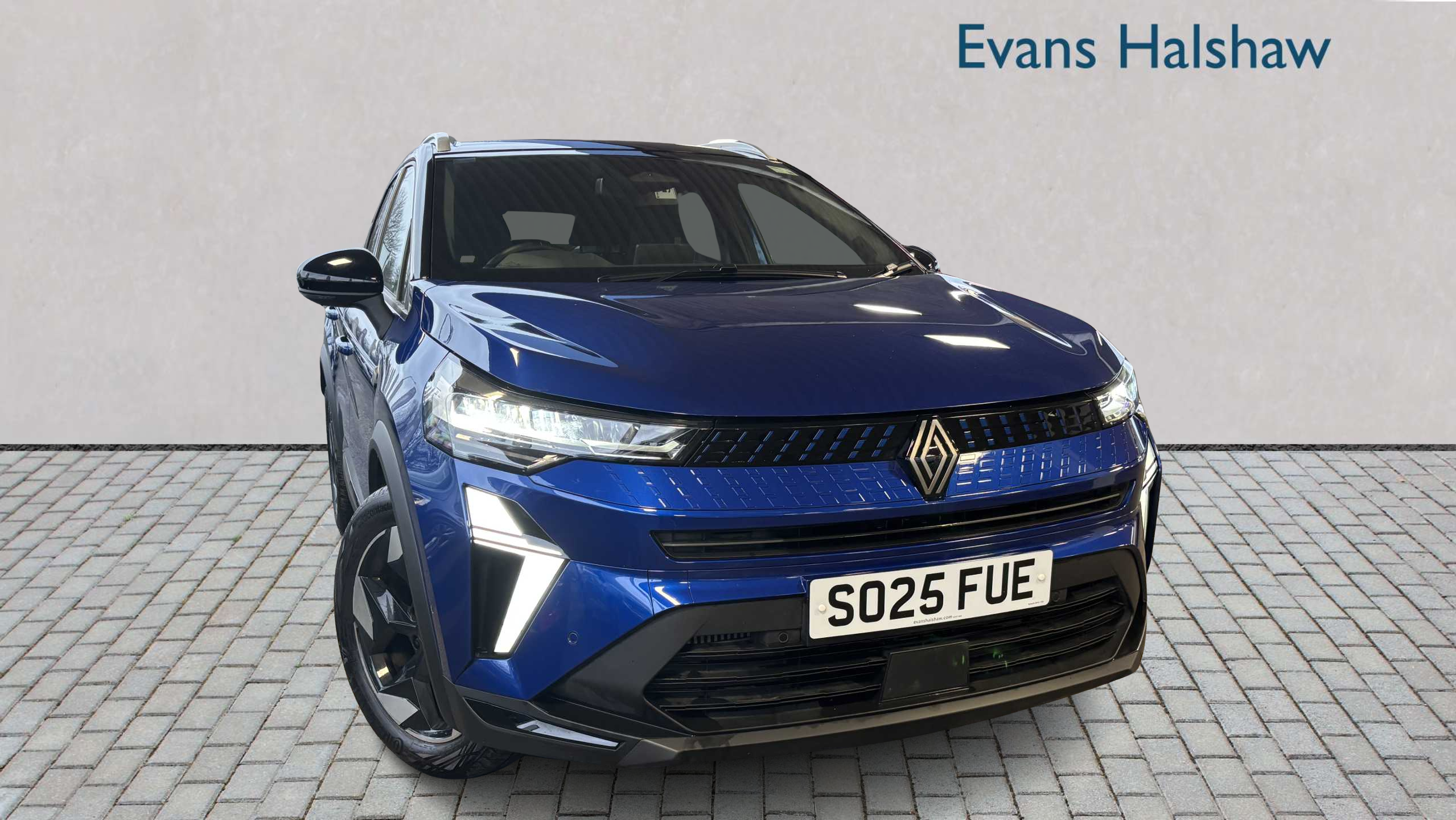 Main listing image - Renault Captur