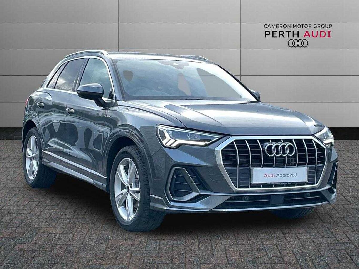 Main listing image - Audi Q3
