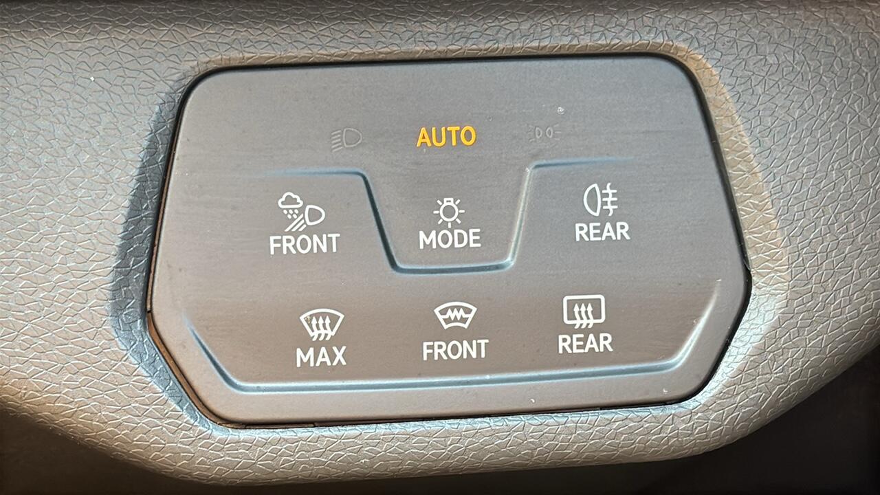 Main listing image - Volkswagen ID.4