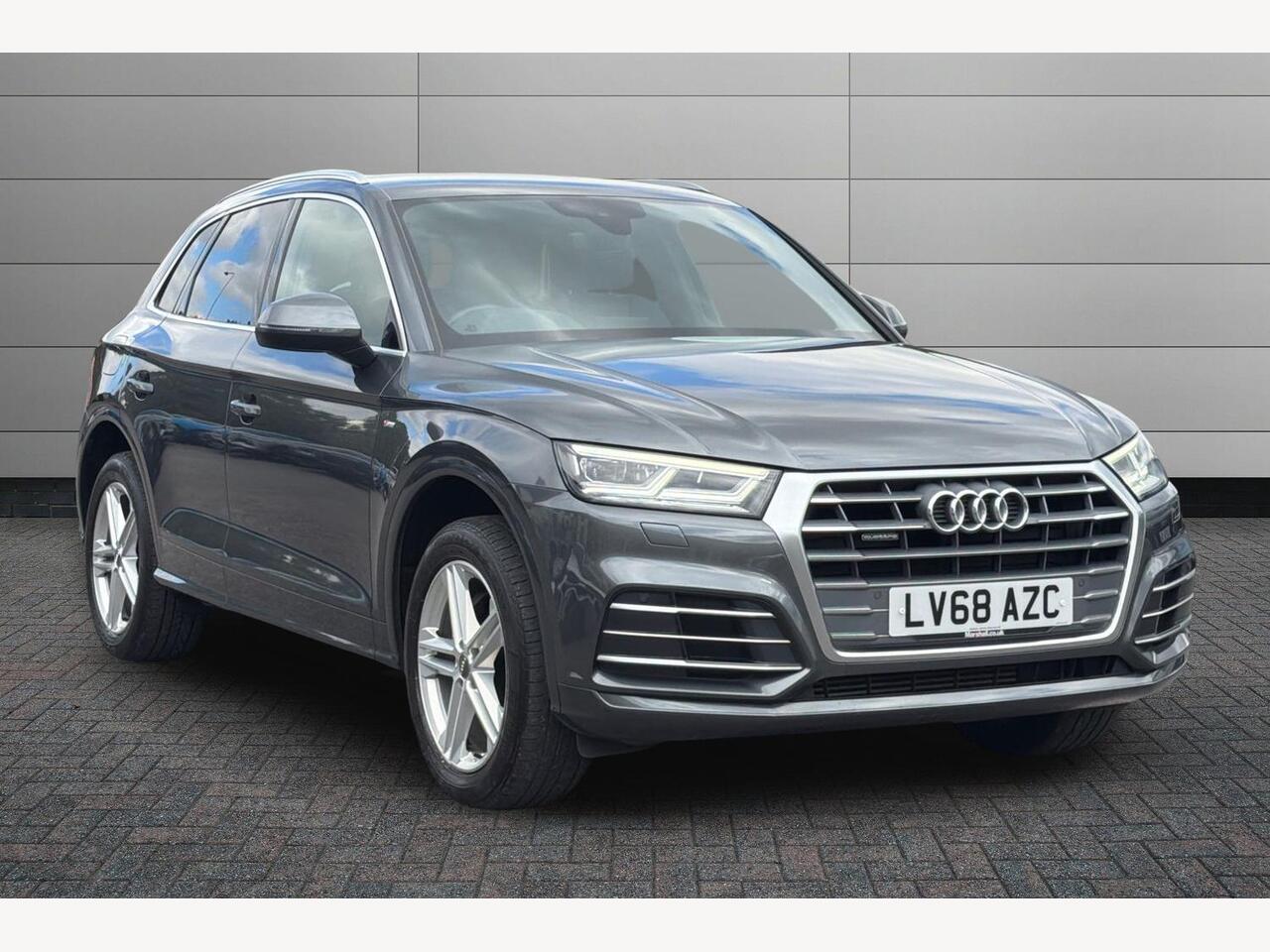 Main listing image - Audi Q5