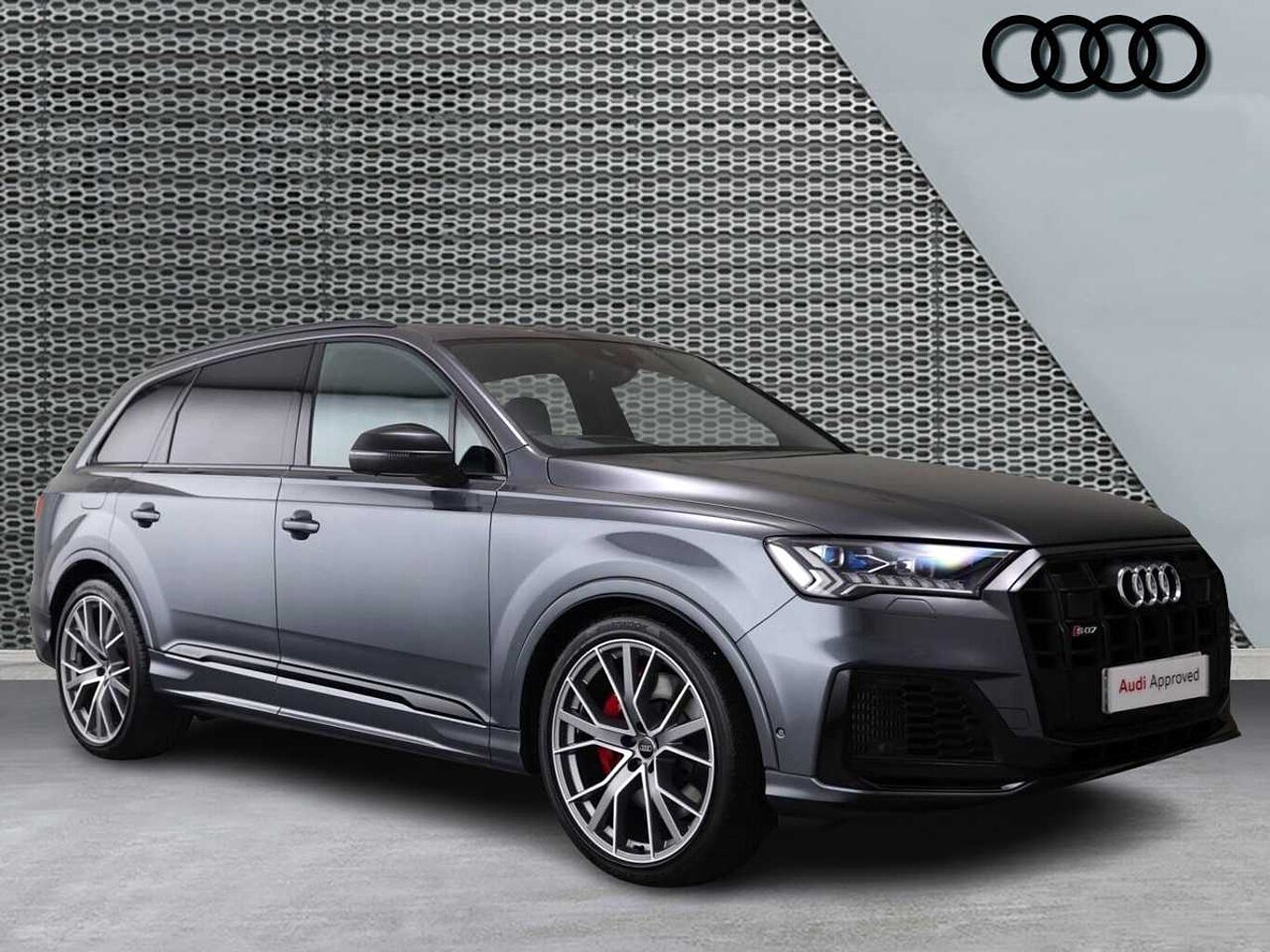 Main listing image - Audi Q7