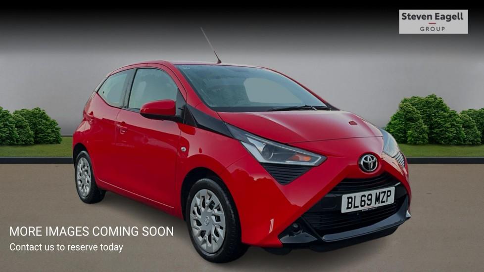 Main listing image - Toyota Aygo