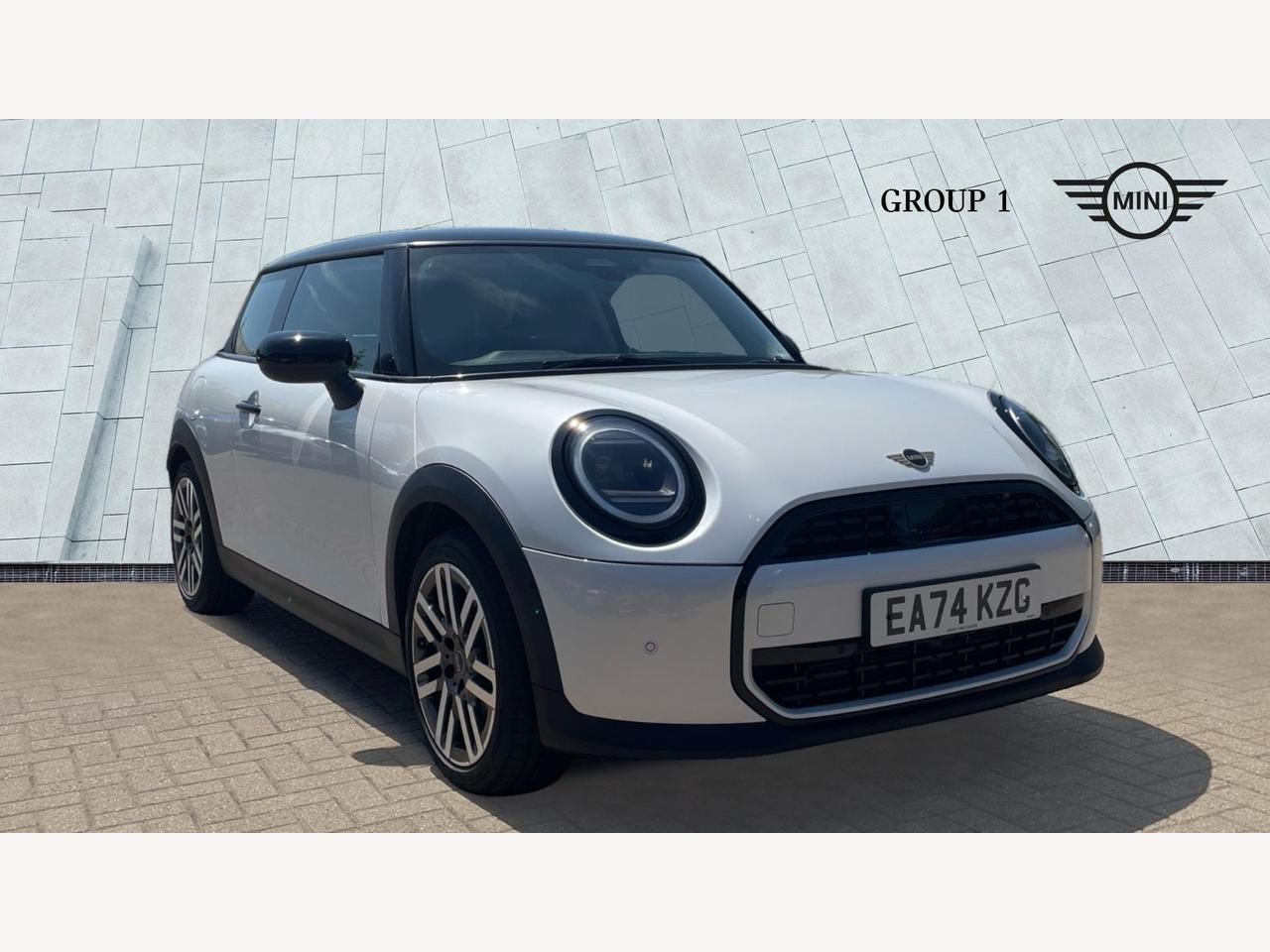 Main listing image - MINI Hatchback