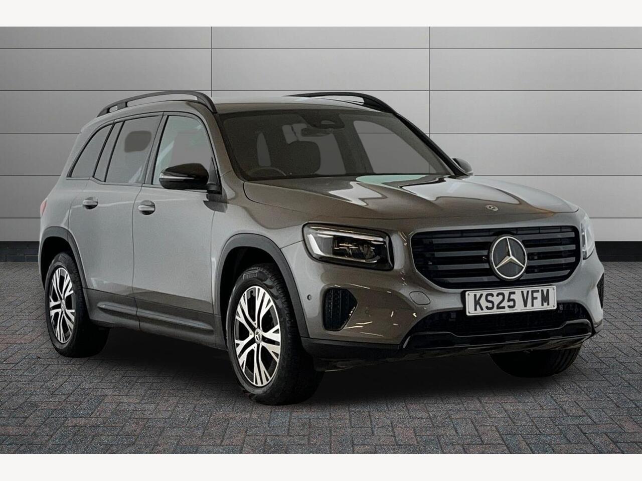 Main listing image - Mercedes-Benz GLB