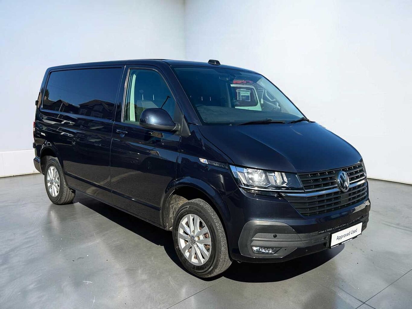 Main listing image - Volkswagen Transporter
