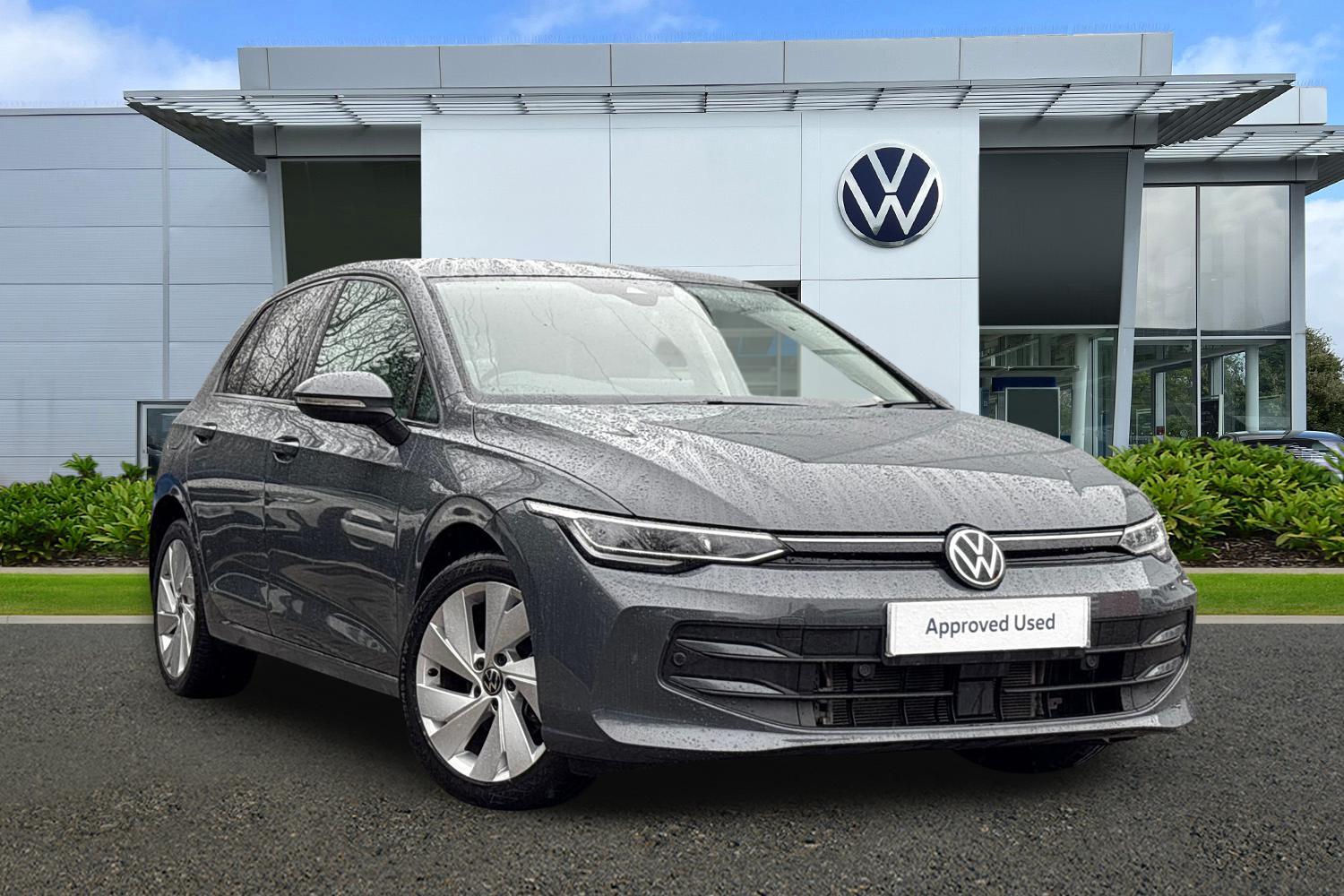 Main listing image - Volkswagen Golf