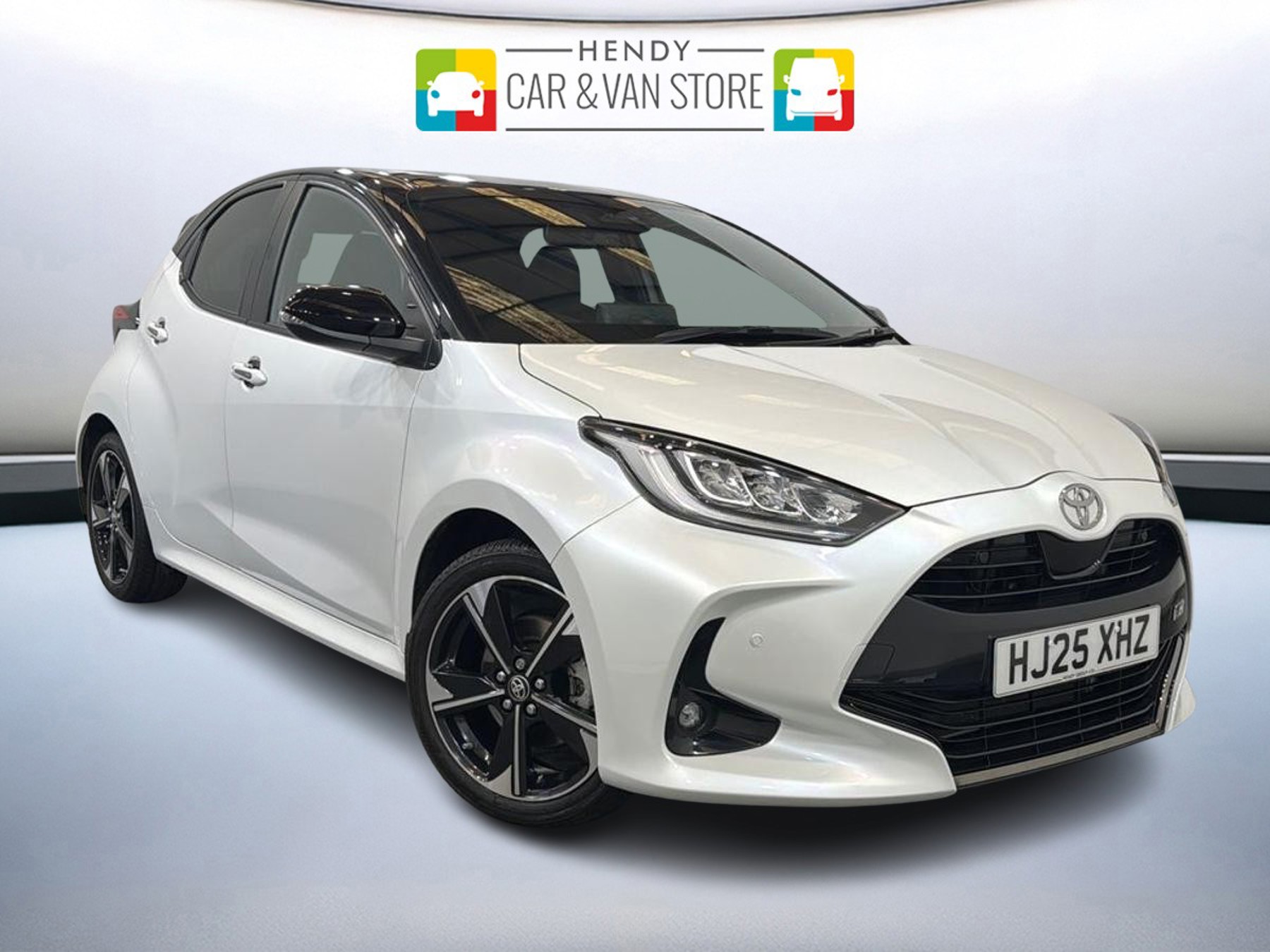 Main listing image - Toyota Yaris