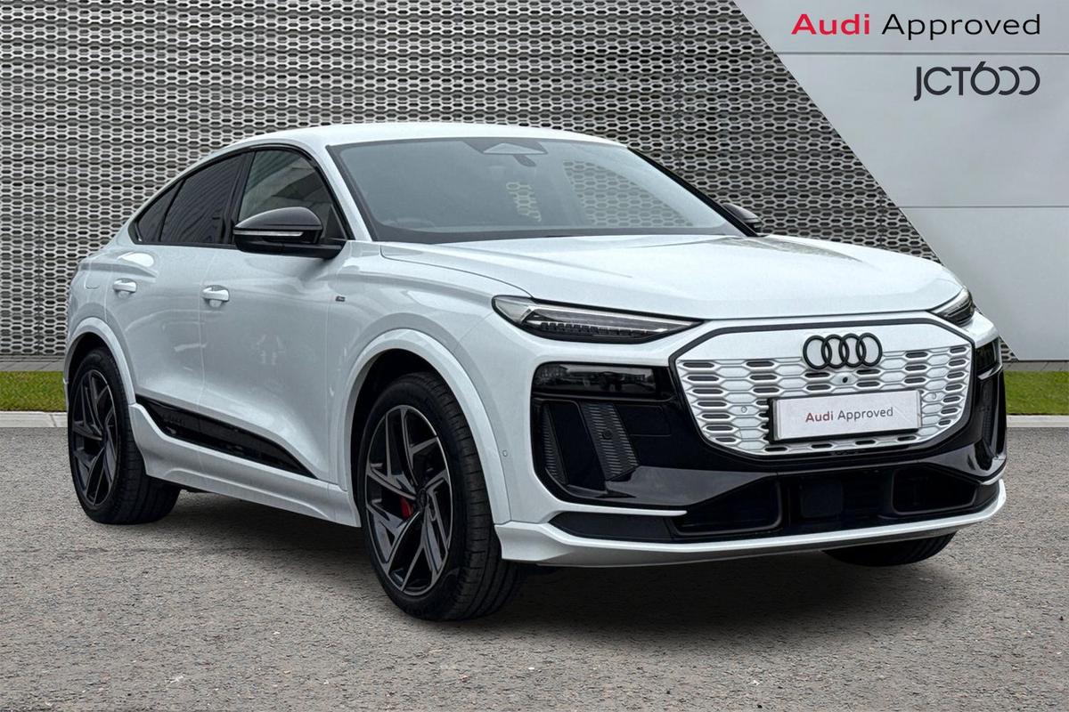 Main listing image - Audi Q6