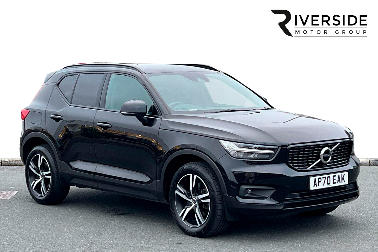 Main listing image - Volvo XC40