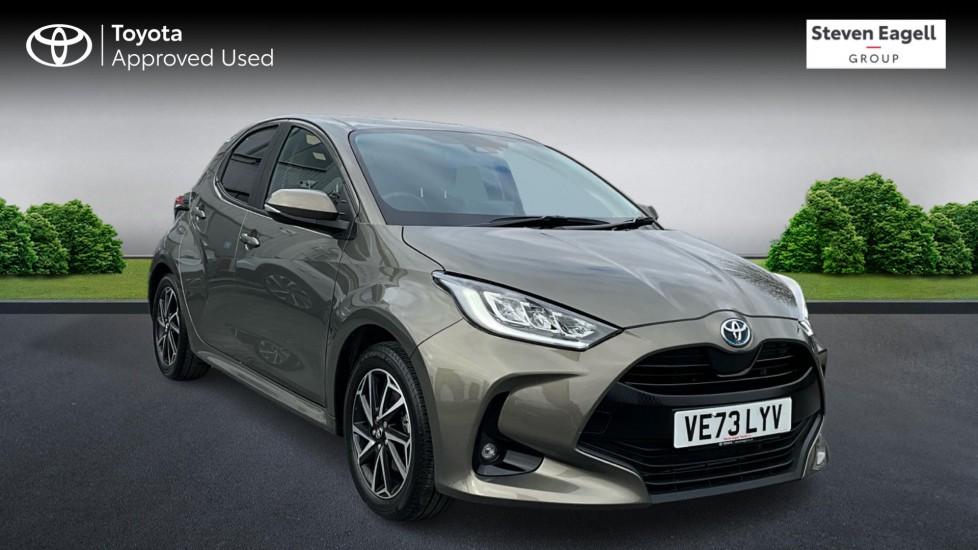 Main listing image - Toyota Yaris