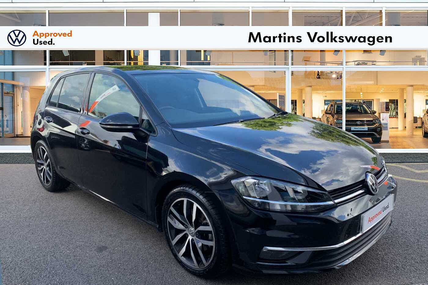 Main listing image - Volkswagen Golf
