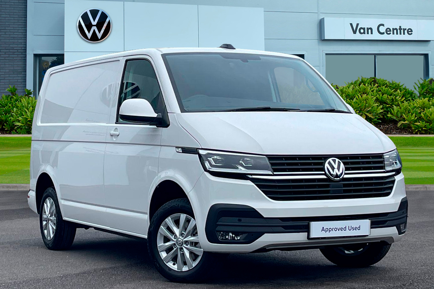 Main listing image - Volkswagen Transporter