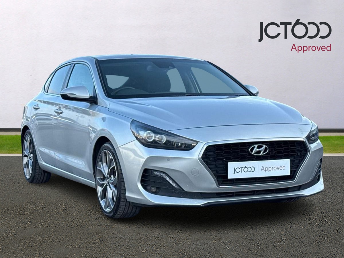 Main listing image - Hyundai i30 Fastback