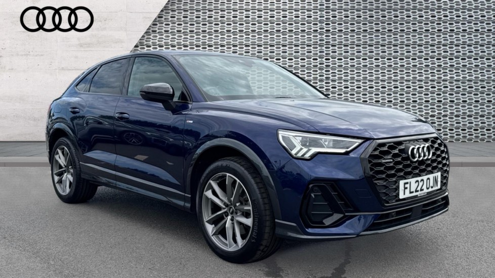 Main listing image - Audi Q3