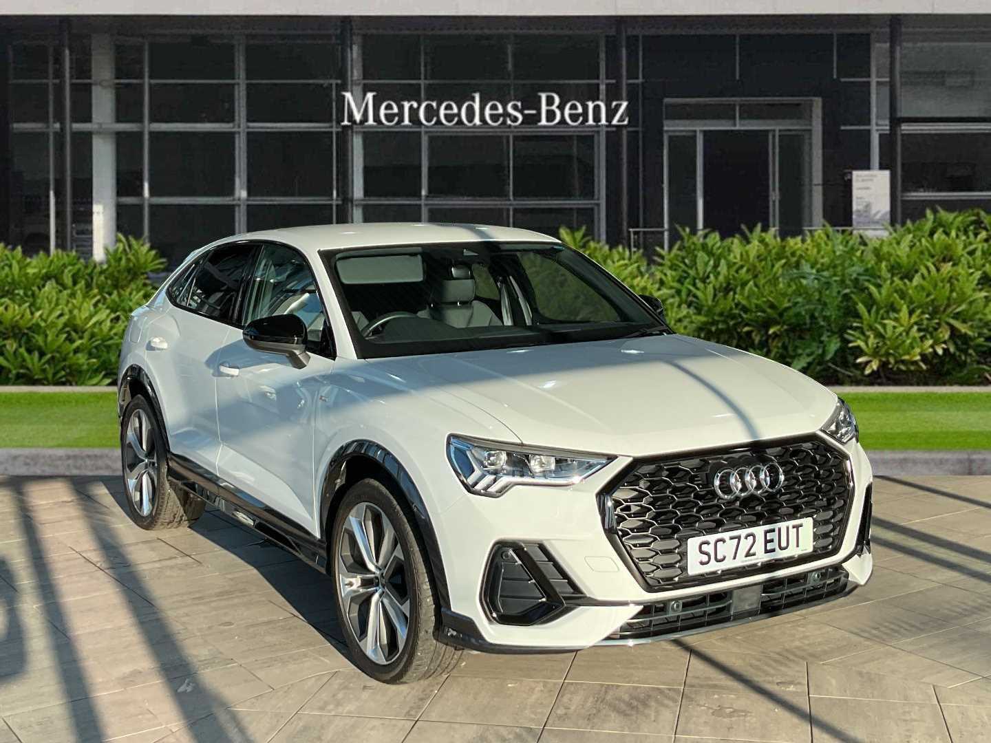 Main listing image - Audi Q3