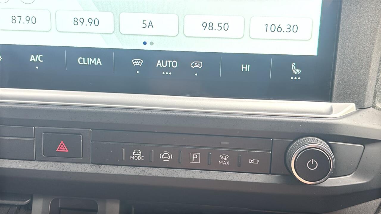 Main listing image - Volkswagen Transporter