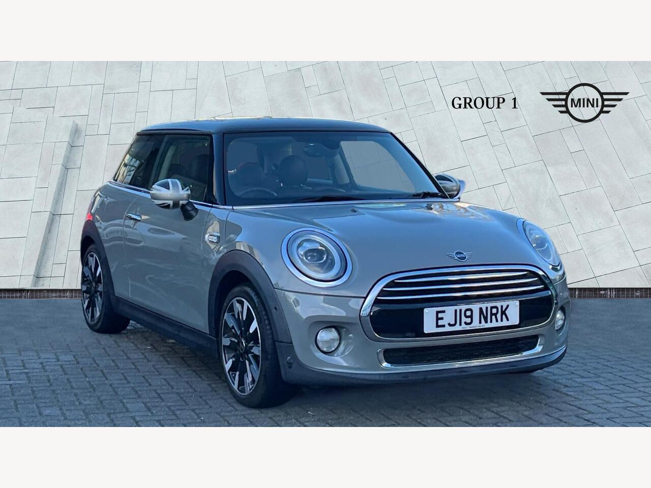 Main listing image - MINI Hatchback