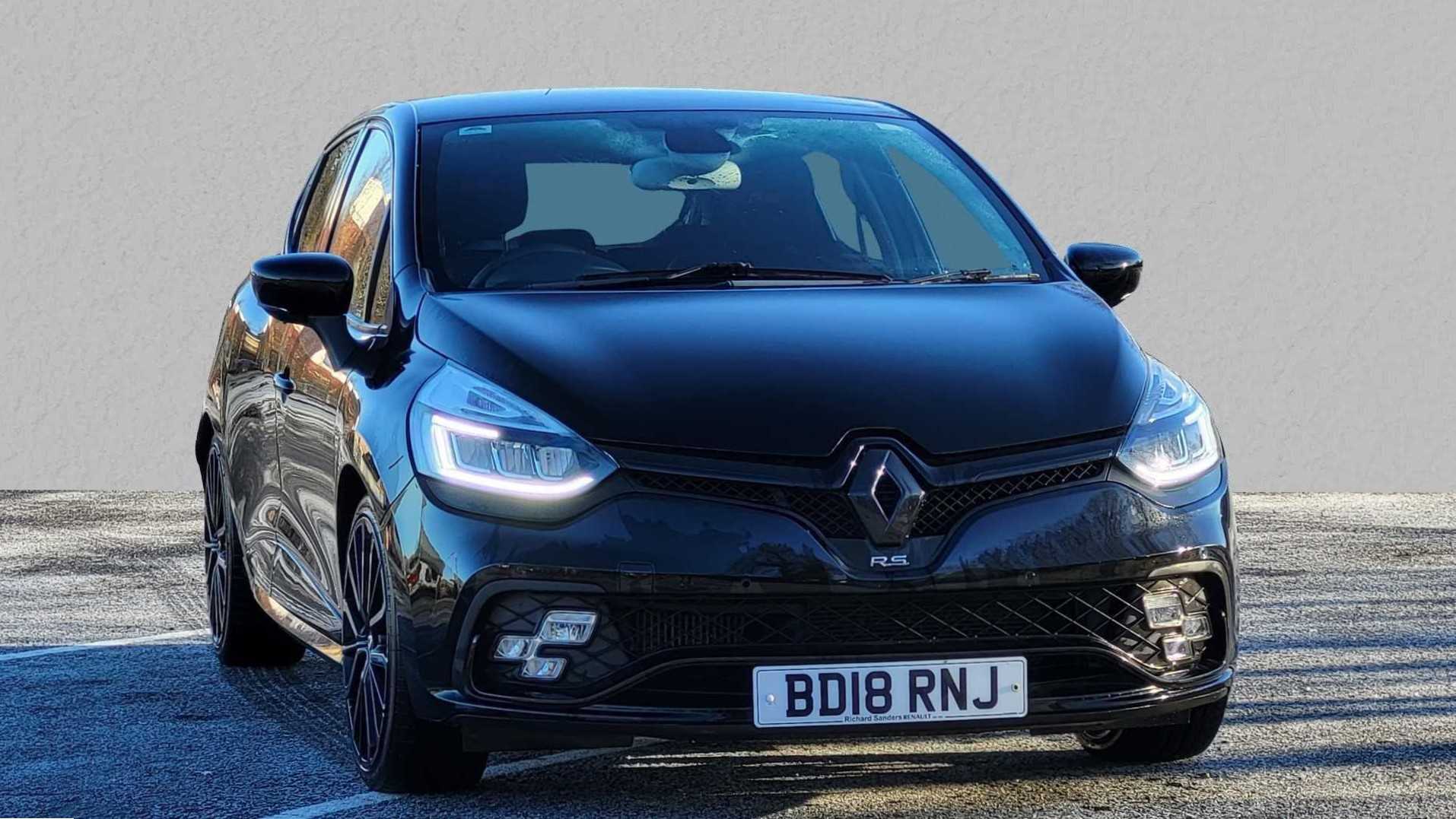 Main listing image - Renault Clio