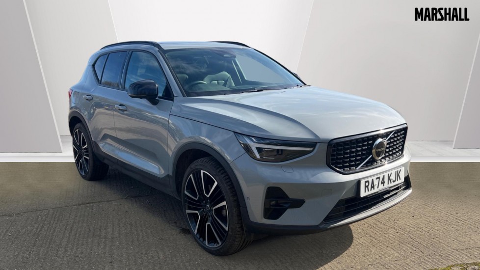 Main listing image - Volvo XC40