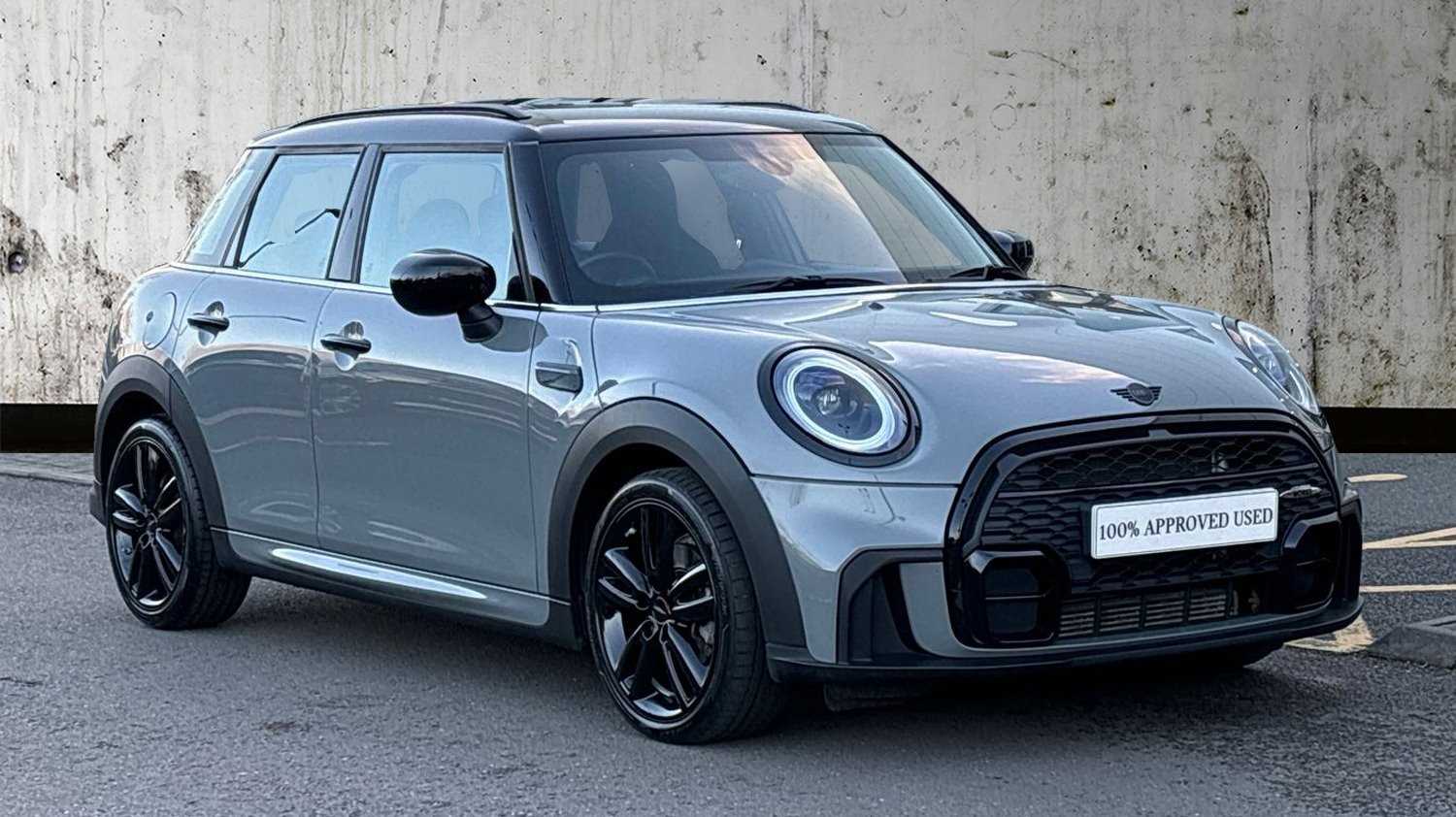 Main listing image - MINI Hatchback 5dr